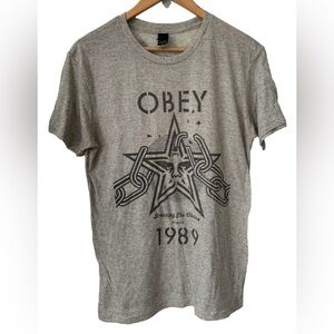 Obey breaking the chains 1989 gray s/s t shirt SZ L Y2K 90’s